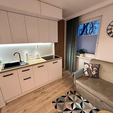 Z Sypialnia Na Zatorzu * スウプスク