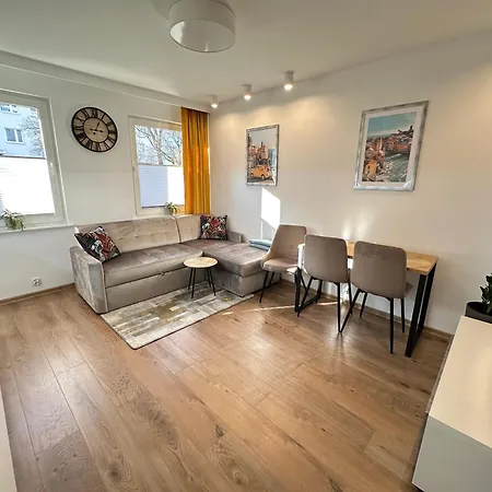 Z Sypialnia Na Zatorzu * スウプスク